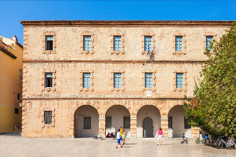 amphora-explore-city-nafplio-museum